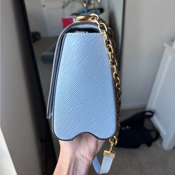 Louis Vuitton Light Blue Crossbody Bag with Gold Accent - Picture 3 of 8
